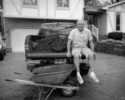 2015 LF0003_Dad sitting on truck-3000w